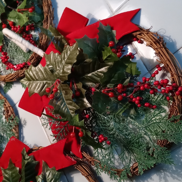 Holiday decorations set of 4 - Picture 2 of 4